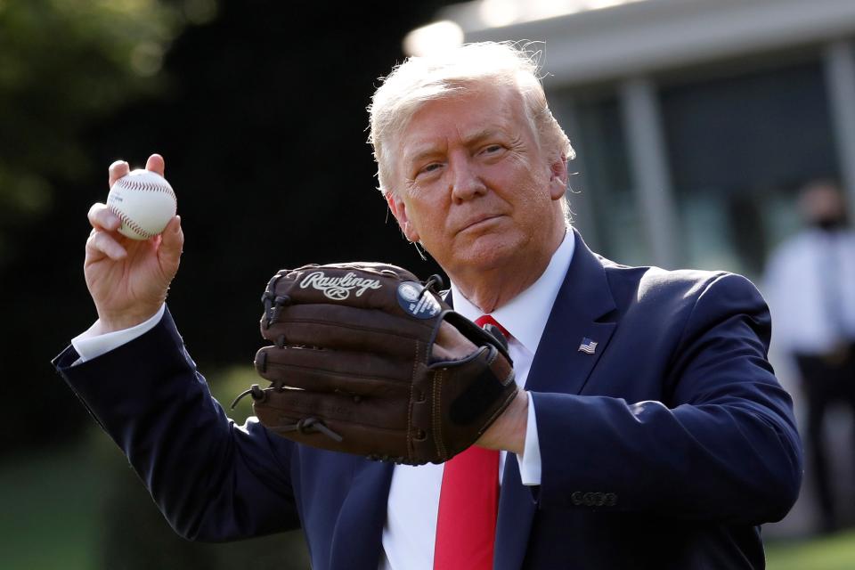 El presidente del Bronx llama &quot;cínicos&quot; a los Yankees por invitar a Trump