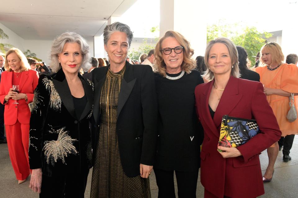 Jane Fonda, Alexandra Hedison, Ann Philbin, Director, Hammer Museum and Jodie Foster attend the 19th Annual Hammer Museum Gala In The Garden