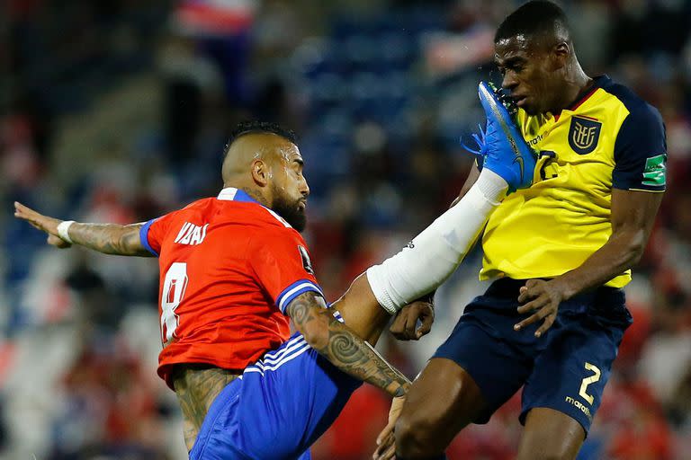 La brutal acción de Arturo Vidal que determinó su expulsión y condicionó a Chile en el partido ante Ecuador