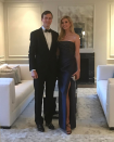 <p>Ivanka trug für den Governor’s Ball ein enges, trägerloses Kleid von J. Mendel. Es hatte ein Oberteil mit Punkten sowie einen hohen Beinschlitz.<br>[Bild: Instagram/ivankatrump] </p>