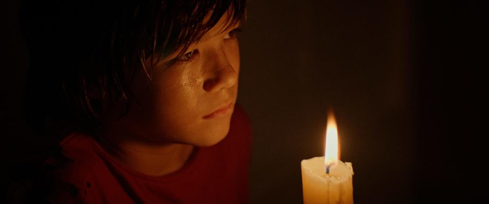 Ezra Dewey stars as a mute 12-year-old grieving the loss of his mother, discovers a book of magic spells, performs a ritual to finally have a voice, and unleashes a sinister spirit in the horror film "The Djinn."