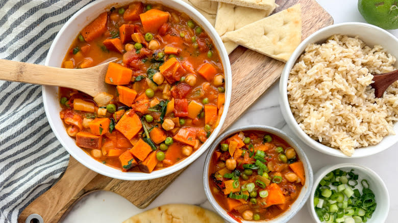 curry with rice and naan