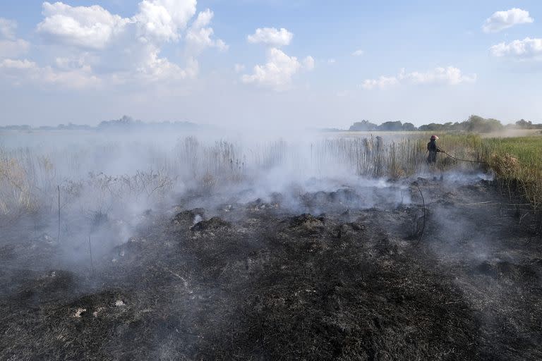 Uno de los incendios que se registraron en el departamento San Cosme, Corrientes. Archivo