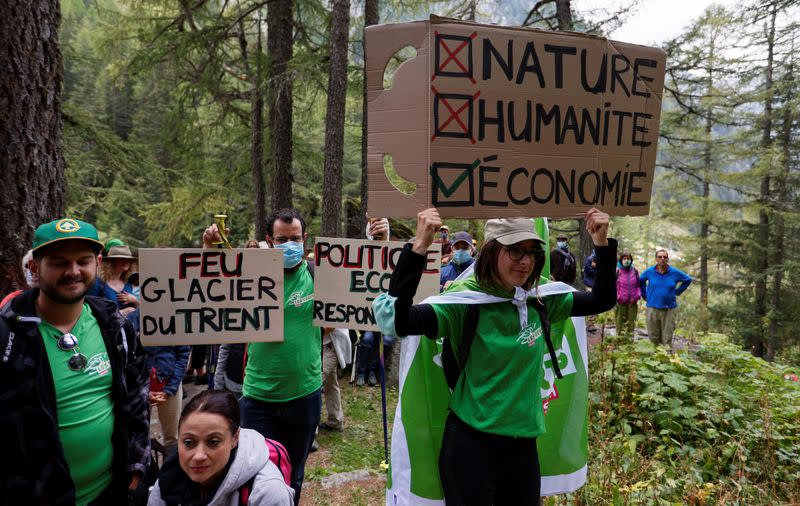 Protest against climate change at Trient Glacier