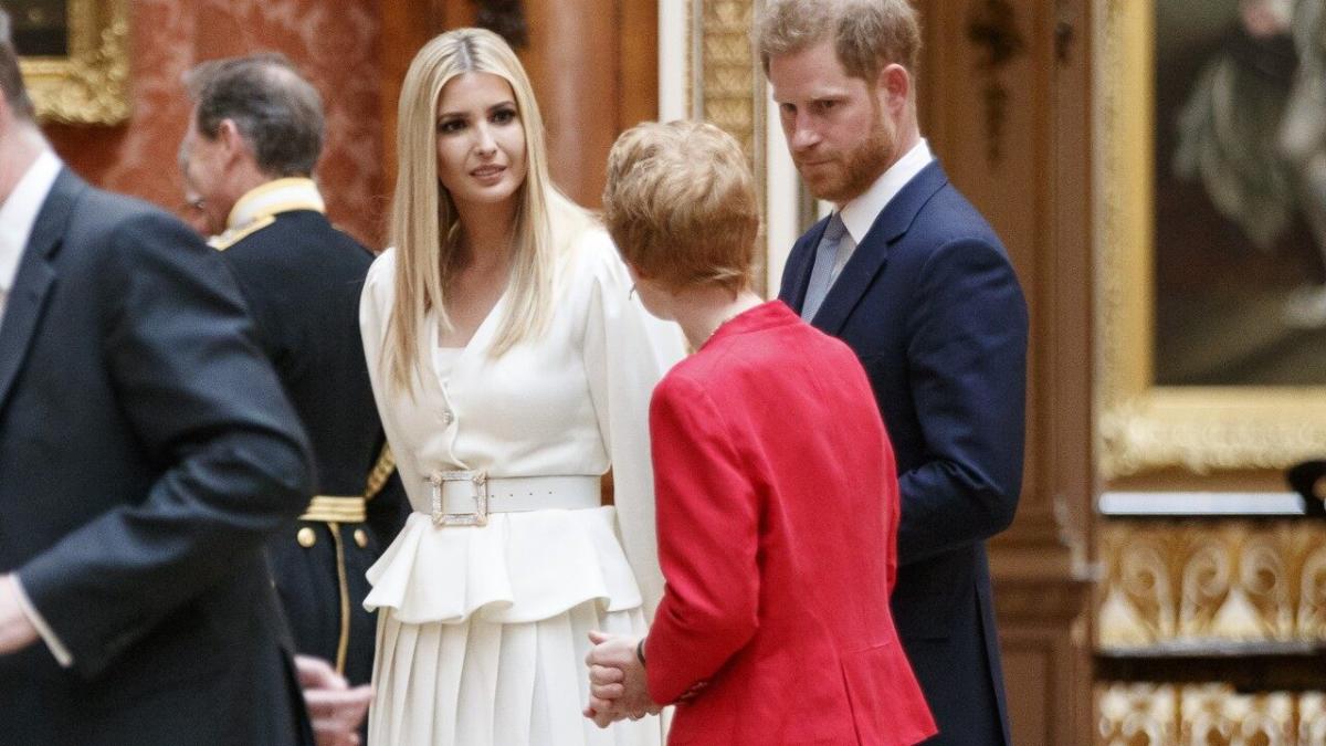 Prince Harry Appears At Exhibit With Donald Trump After President S Nasty Meghan Markle