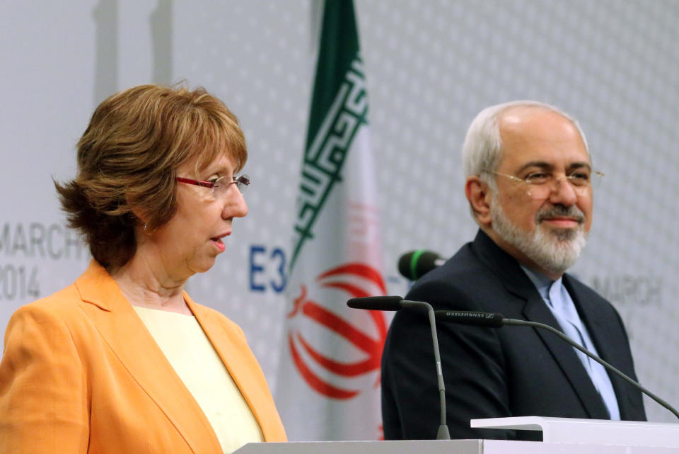 European foreign policy chief Catherine Ashton, left, and Iranian Foreign Minister Mohamad Javad Zarif, right, adress the media after closed-door nuclear talks in Vienna, Austria, Wednesday, March 19, 2014. They said the talks addressed Iran's uranium enrichment program, a nearly finished nuclear reactor and the lifting of sanctions on Iran that have been imposed successively over the past decade as Tehran expanded its atomic activities. The talks will resume April 7 in Vienna. (AP Photo/Ronald Zak)