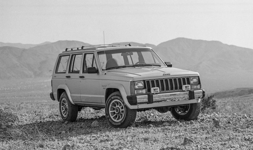 1984 Jeep Cherokee Photos