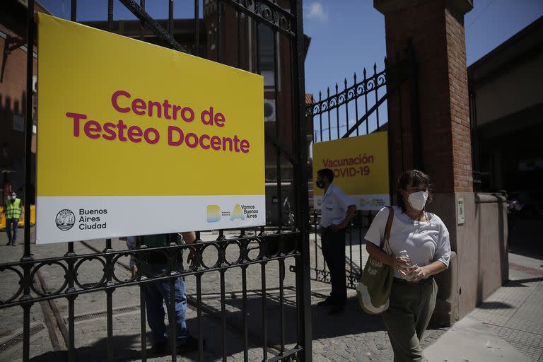 Centro de vacunación para docentes en CABA,