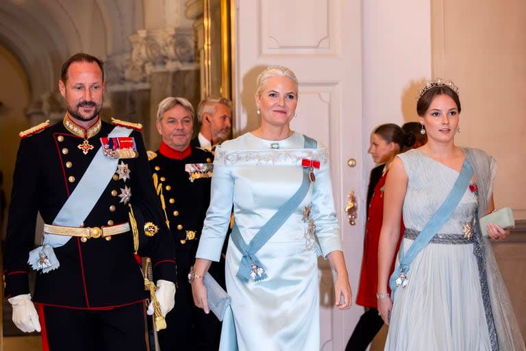 COPENHAGEN, DENMARK - OCTOBER 15: Crown Prince Haakon of Norway, Crown Princess Mette-Marit of Norway and Princess Ingrid Alexandra of Norway attend the gala diner to celebrate the 18th birthday of H.K.H. Prince Christian's at Christiansborg Palace on October 15, 2023 in Copenhagen, Denmark. (Photo by Patrick van Katwijk/Getty Images)