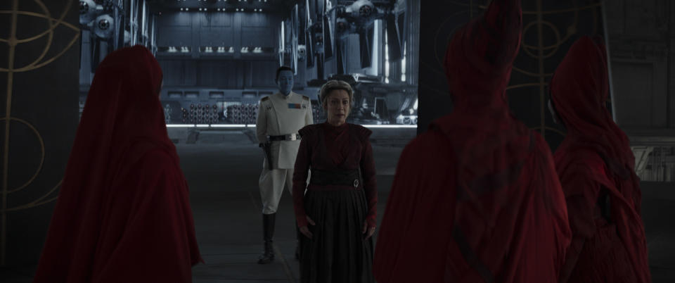 (L-R): Lakesis (Jane Edwina Seymour), Grand Admiral Thrawn (Lars Mikkelsen), Morgan Elsbeth (Diana Lee Inosanto), Klothow (Claudia Black) and Aktropaw (Jeryl Prescott Gallien)