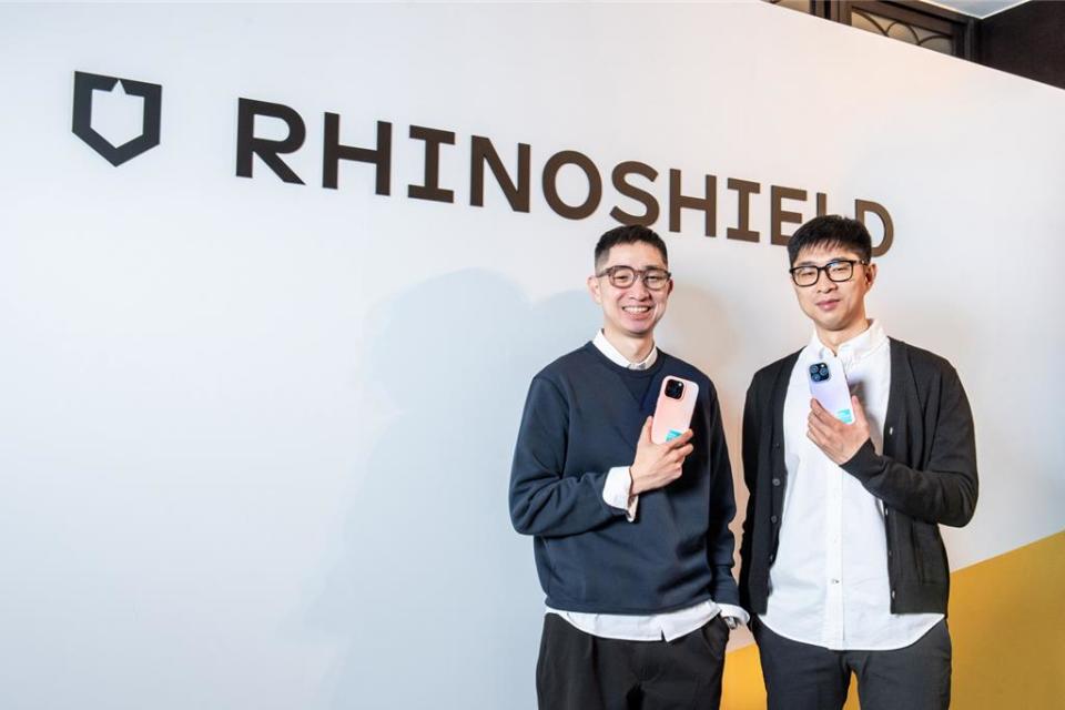 左至右為防護配件大廠犀牛盾RHINOSHIELD共同創辦人王靖諭、王靖夫（犀牛盾提供）。