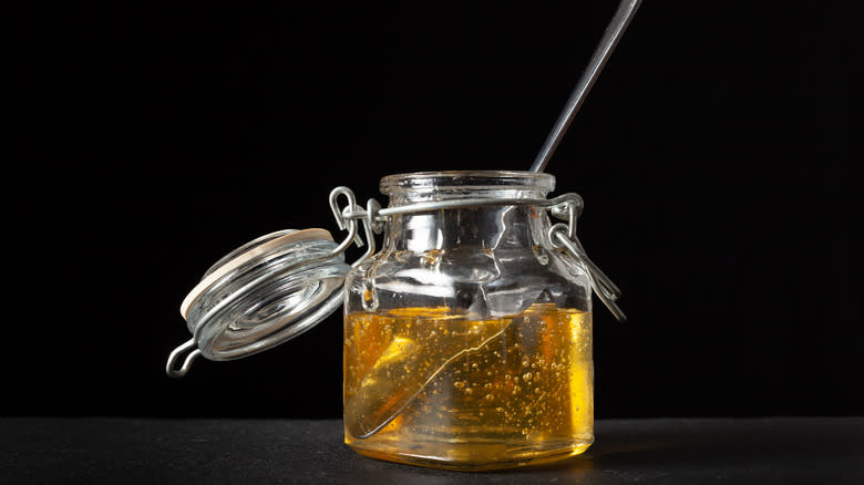 jar of agave syrup