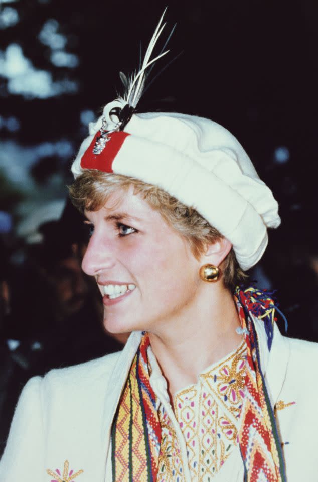 Prinzessin Diana bei ihrem Besuch bei den Chitral Scouts in der Nähe von Peshawar, Pakistan, im September 1991 (Getty)