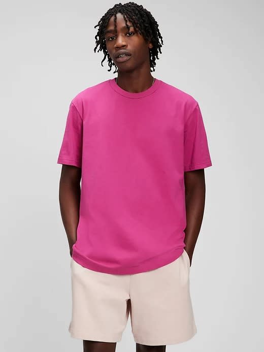 hot pink gap organic tee shirt