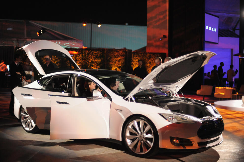 LOS ANGELES, CA - FEBRUARY 09: A general view of atmosphere during Tesla Worldwide Debut of Model X on February 9, 2012 in Los Angeles, California. (Photo by Jordan Strauss/Getty Images for Tesla)