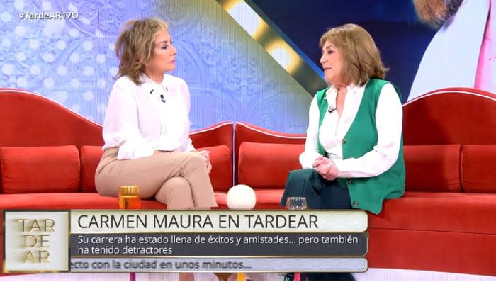 Ana Rosa entrevistando a Carmen Maura