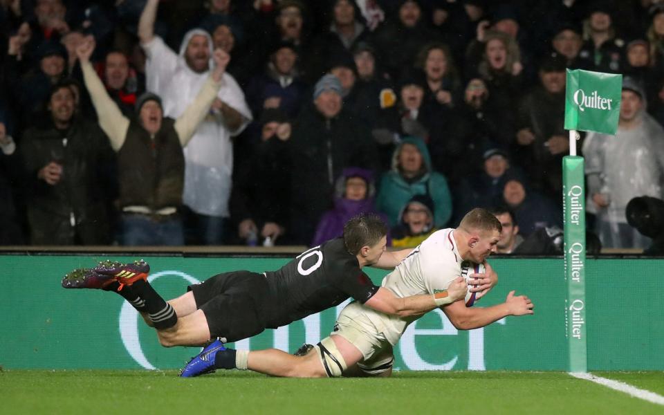 Telegraph readers have opened a wider discussion on the quality of international refereeing following Sam Underhill's disallowed try during England vs New Zealand  - The RFU Collection