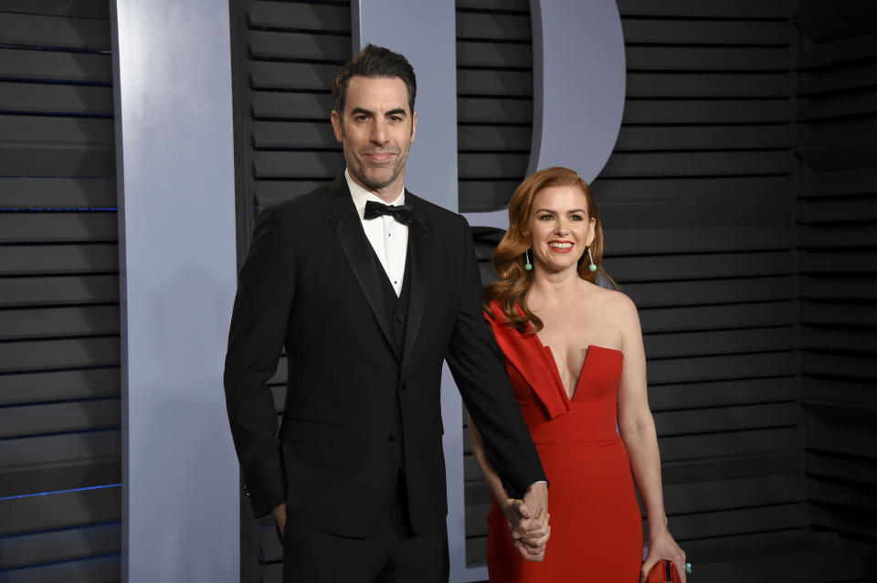 <p>Sacha Baron Cohen e Isla Fisher tienen tres hijos en común, pero de que estaban esperando un tercero solo lo sospechamos cuando la actriz abandonó el rodaje de ‘Ahora me ves 2’. Definitivamente, nos enteramos que habían vuelto a ser padres un par de meses después del nacimiento del pequeño Montgomery cuando ellos mismos lo reconocieron en un evento público. (Foto: Evan Agostini / Invision / AP). </p>