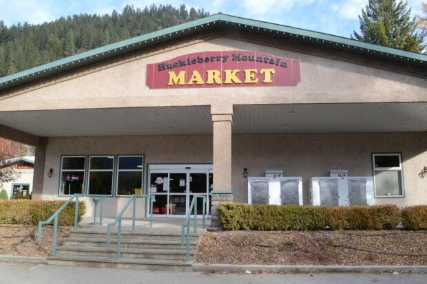 Shop owner Jean-Marc Pesant handed out $30,000 in bonuses to staff at the Huckleberry Mountain Market in Christina Lake, B.C., as a way of showing workers his appreciation during a busy pandemic season. (facebook/huckleberrymountainmarket - image credit)