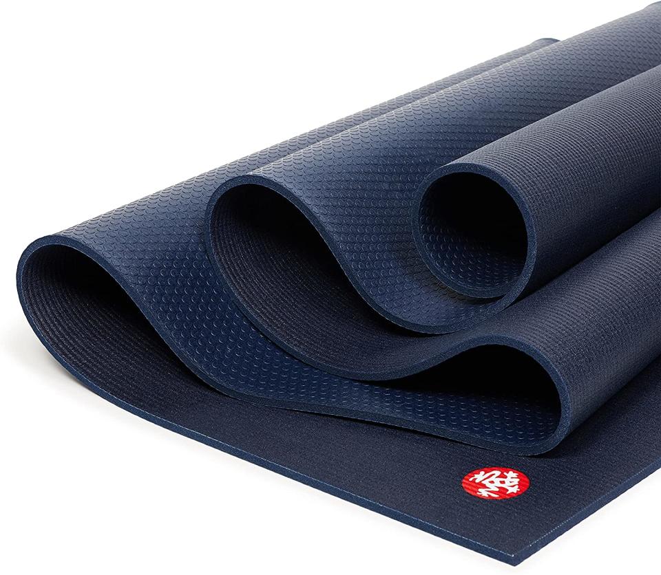 Manduka PRO yoga mat, how to workout at home