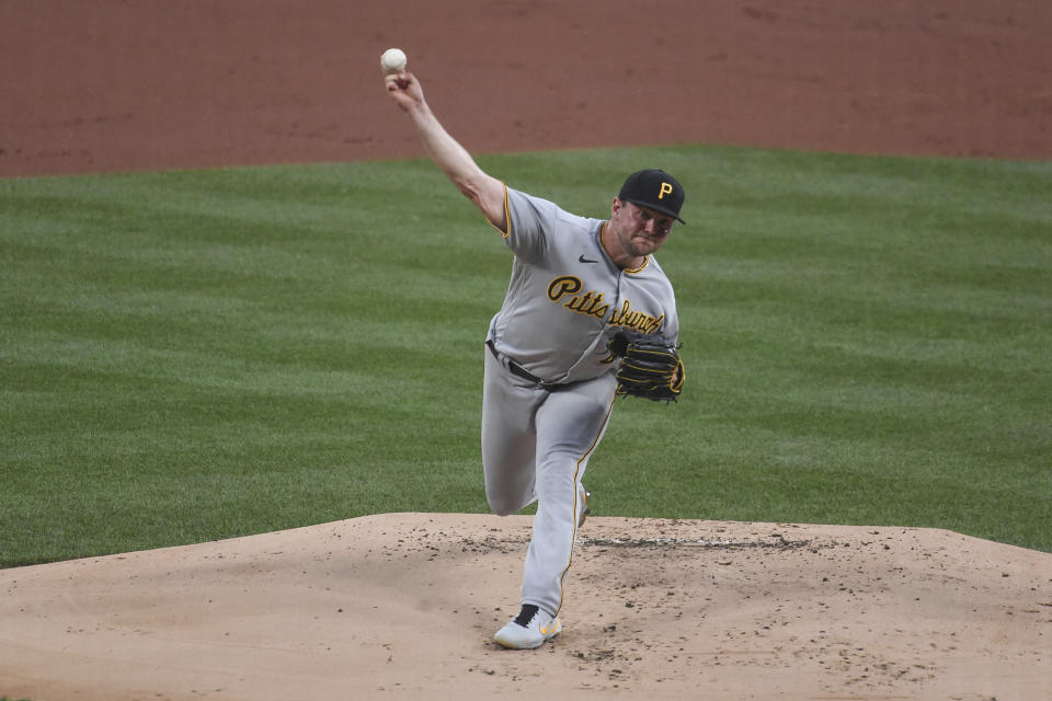 Pittsburgh Pirates starting pitcher Wil Crowe throws during the first inning of a baseball game against the St. Louis Cardinals, Friday, June 25, 2021, in St. Louis. (AP Photo/Joe Puetz)