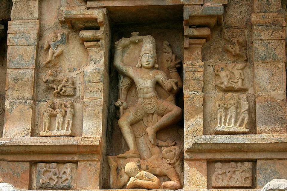 Gangai Konda Cholapuram, Kala samharamoorthi. Kalanthakar or Kala samharar -- the aspect of Shiva depicted as slaying the god of death -- is one of the Astanga Moorthams (64 forms) of Lord Siva. This beautiful artwork finds pride of place in one of the niches of Gangai Konda Cholapuram temple.