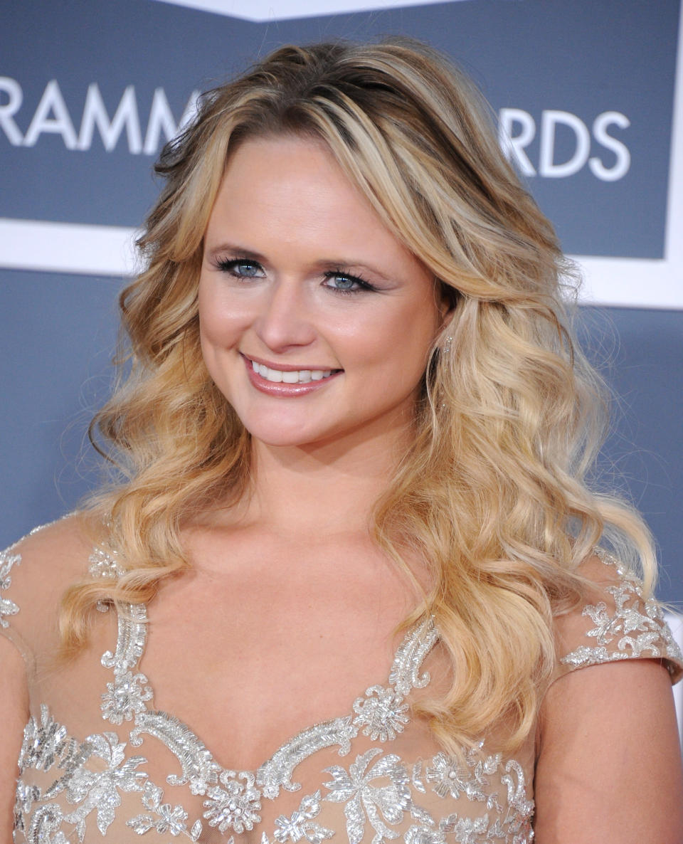 MISS: Miranda Lambert. Hers wasn’t a completely horrifying make-up application, but there was room for improvement. The sweep of her eyeliner was extended out too far, her cheeks could have used a good powdering and the lipstick was a little blah. There, not too harsh. (Jon Kopaloff/WireImage)