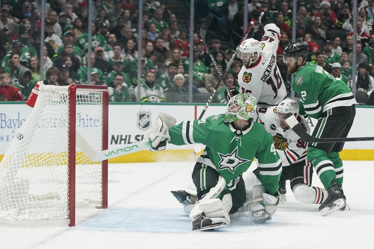 Die Blackhawks verlieren in der Verlängerung ein Achterbahnspiel gegen die Stars