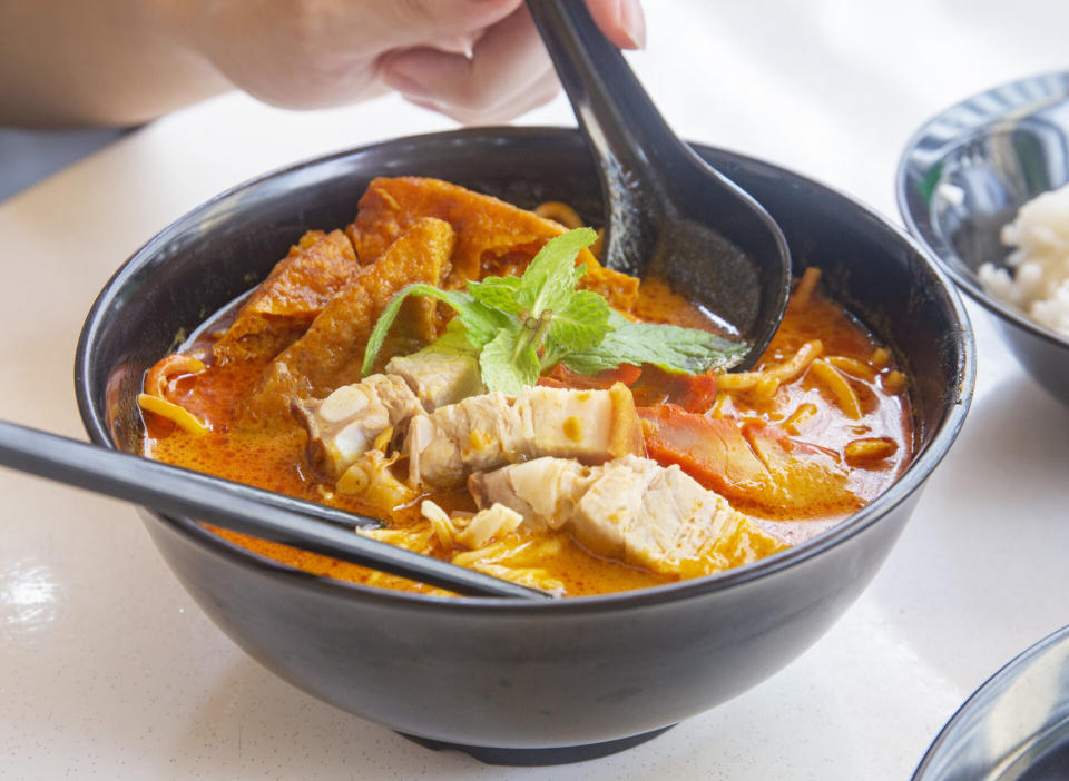 Wang Cai Ipoh Curry Mee - Curry Mee