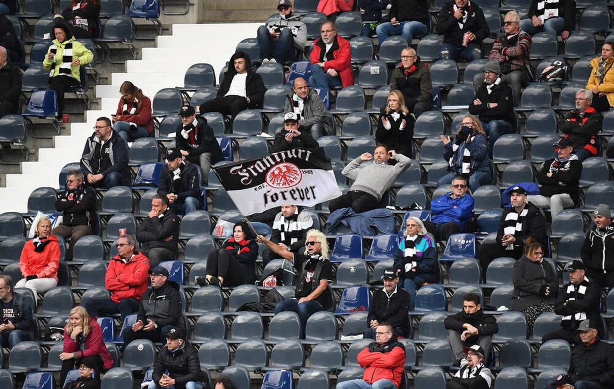 Klagt sich Eintracht Frankfurt die Tribüne voll?