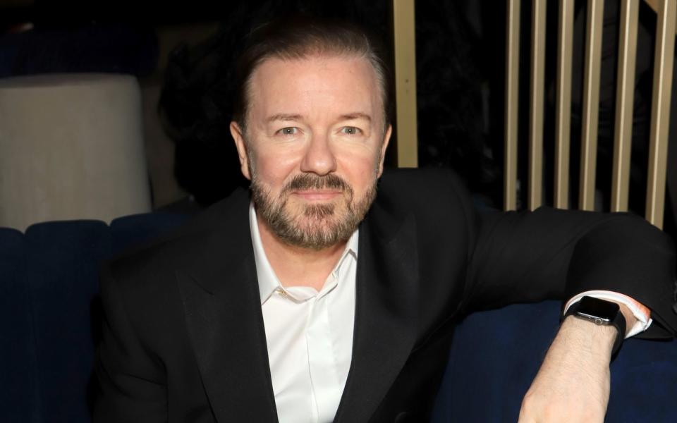 Für seine neue Netflix-Show erntet Ricky Gervais viel Kritik. (Bild: 2020 Arnold Turner / Getty Images for Netflix)