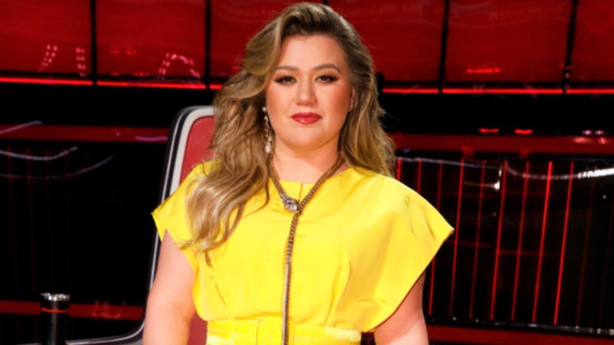  Kelly Clarkson is shown on The Voice. 