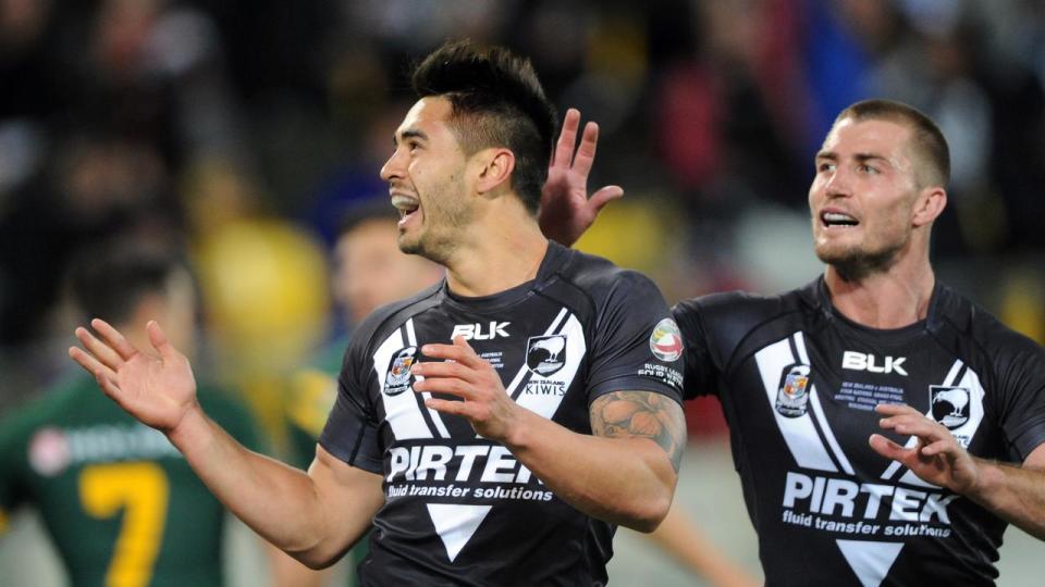 Shaun Johnson (left) and Kieran Foran (right)