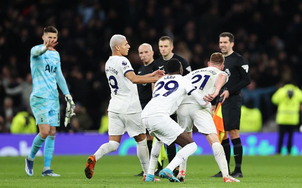 Spurs players surround referee - Son Heung-min slams ‘soft’ Spurs for defeat to West Ham