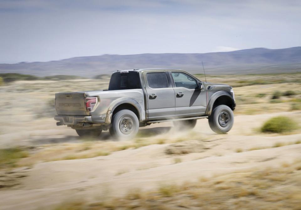 2024 ford f150 raptor r