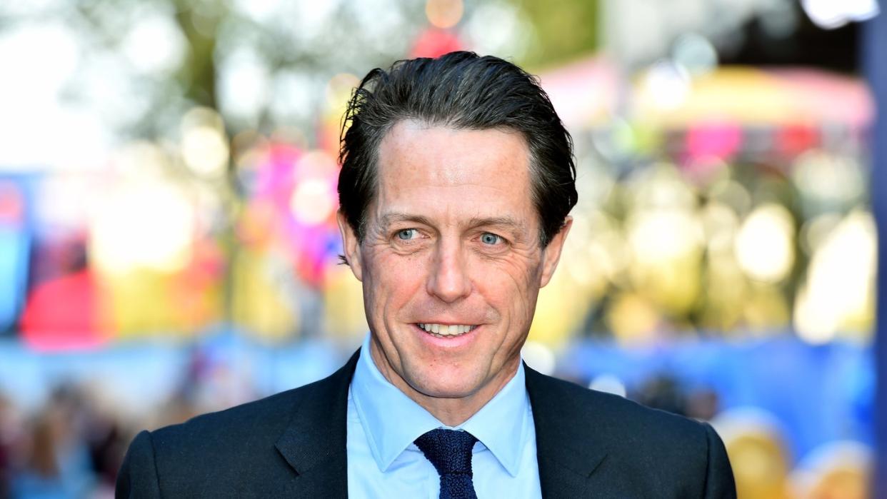 Hugh Grant steht auf der Seite von Harry und Meghan.