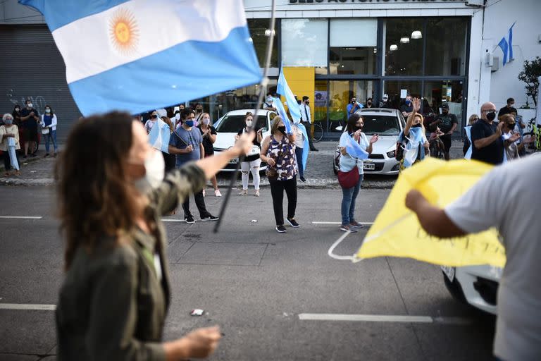 Protesta #17A frente a la quinta de Olivos