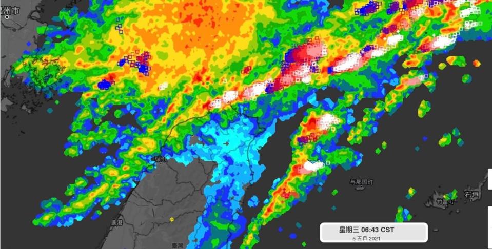 今天鋒面水氣接近中。（翻攝自彭啟明臉書）