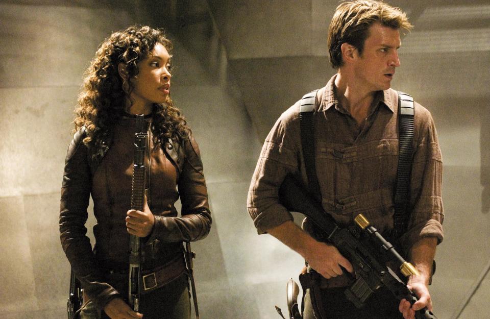 Serenity-Gina Torres-Nathan Fillion