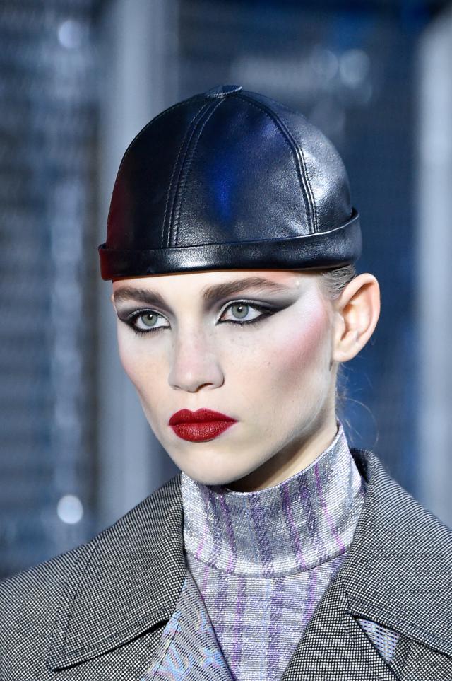 Paris Fashion Week: Louis Vuitton Spring 2012 Makeup