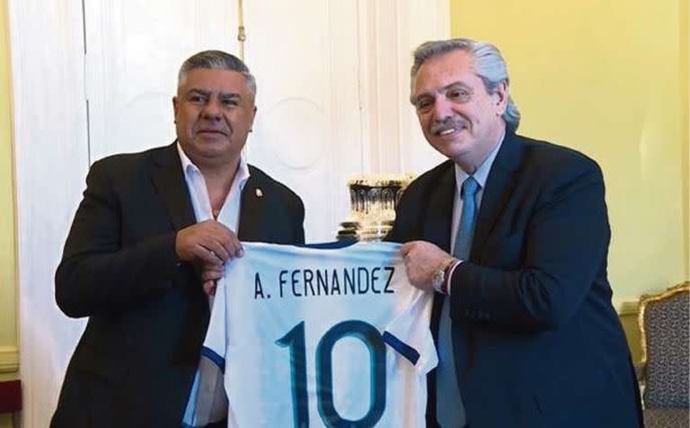 Claudio Tapia y el presidente Fernández, una cercanía que se agrietó en los últimos días