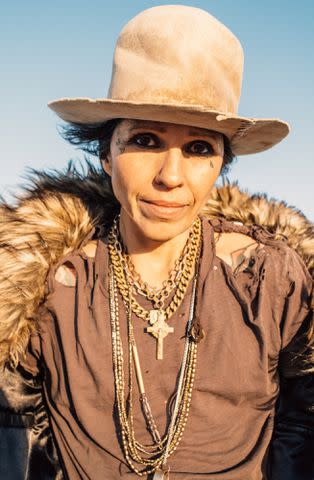 <p>Heidi Zumbrun</p> Linda Perry in 2023