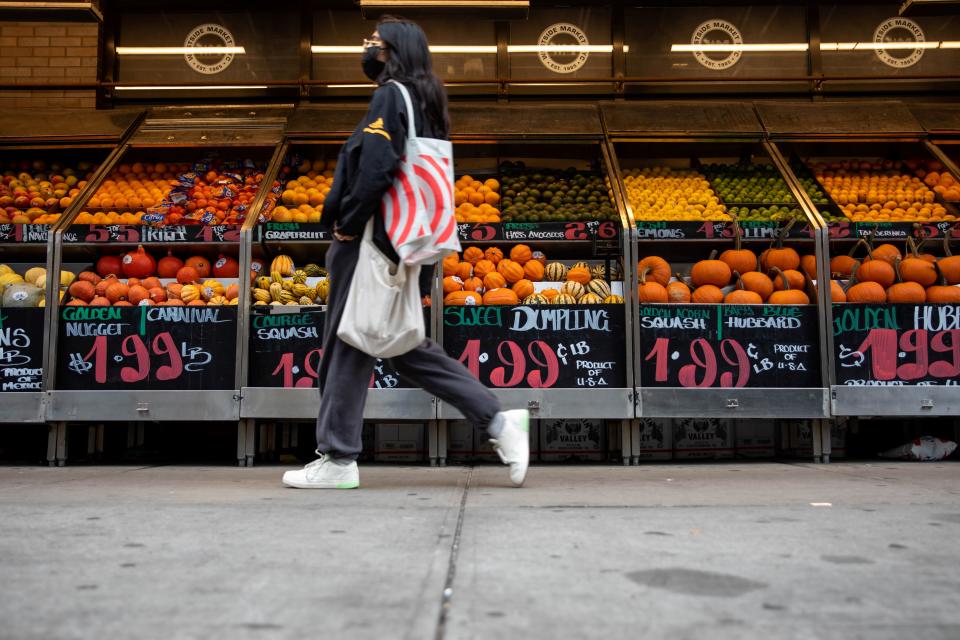 A pedestrian walks past a Westside Market in New York, the United States, on Oct. 13, 2021. U.S. inflation remained elevated in September as supply chain disruptions have persisted for months, the Labor Department reported on Wednesday. The consumer price index CPI increased 0.4 percent in September after rising 0.3 percent in August. Over the past 12 months through September, the index increased 5.4 percent, slightly up from the 5.3 percent pace for the 12-month period ending August, the department said. (Photo by Xinhua via Getty Images)