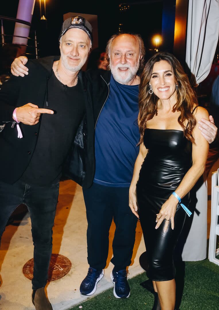 Andy Kusnetzoff y Soledad Pastorutti junto a Daniel Grinbank, uno de los productores detrás de la experiencia