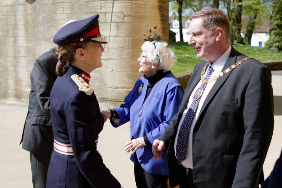 Worcester News: Lord Lieutenant of Worcestershire Beatrice Grant meets Cllr Robert Raphael, Chairman of Wychavon