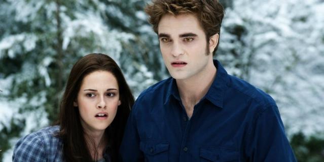 The First 'Twilight' Script Had FBI Vampire Hunters and a Track