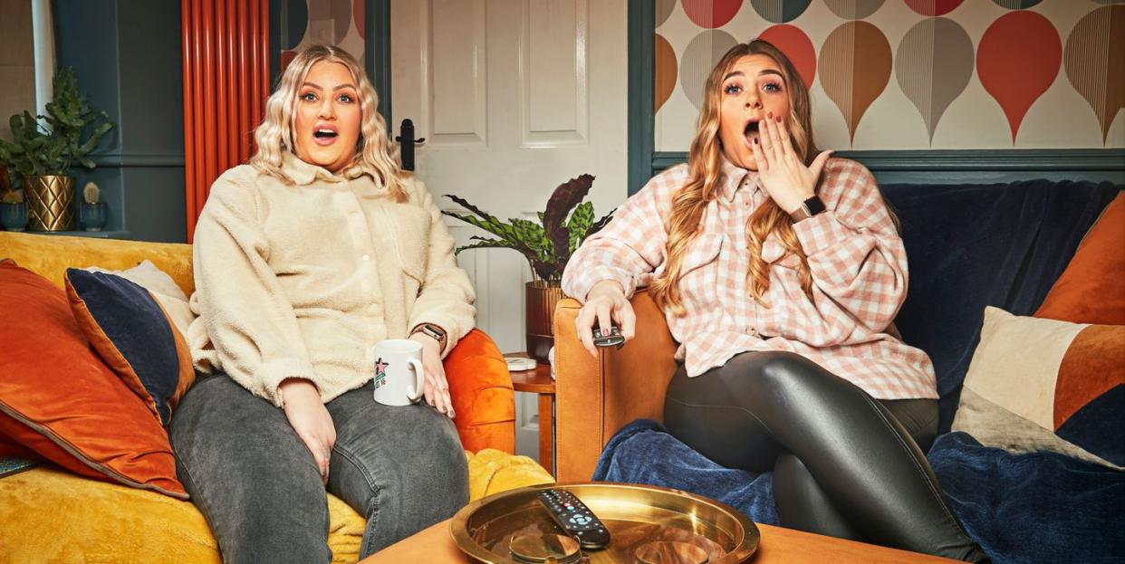 ellie and lizzie warner, gogglebox, season 19