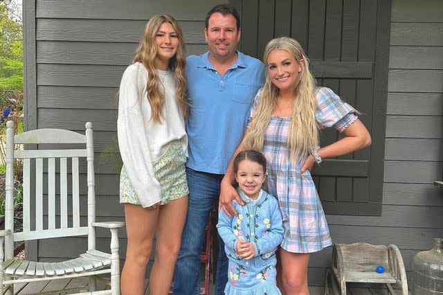 Jamie Lynn Spears/instagram Jamie Lynn spears with husband Jamie Watson and daughters Maddie and Ivey