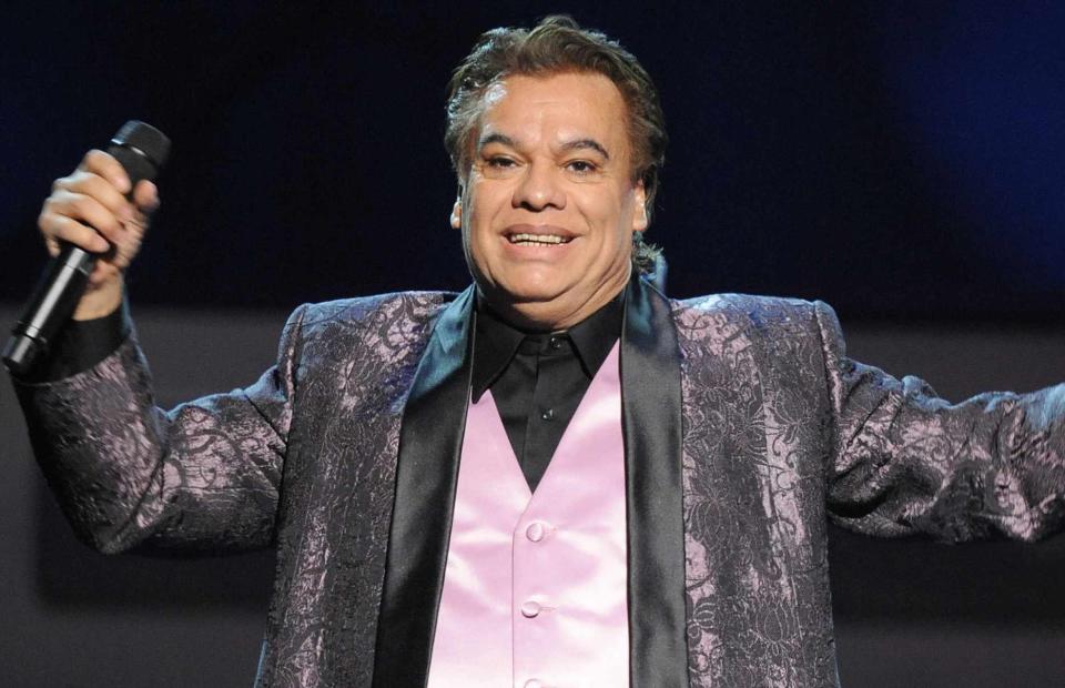 <p>Michael Caulfield/WireImage/Getty Images</p> Juan Gabriel