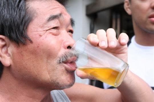 En Japón más de 13 millones de personas beben su orina y en la India también es una práctica habitual para personas de todas las edades<strong>.</strong> (Foto: Getty)